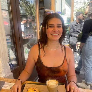 Meet your Posher, Mia